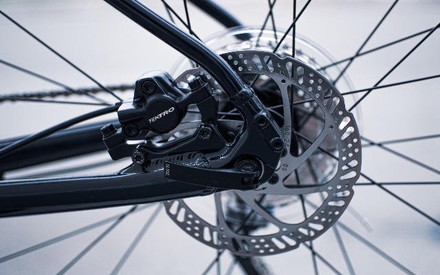 Cómo dejar 'a punto' unas pastillas nuevas en los frenos de la bicicleta