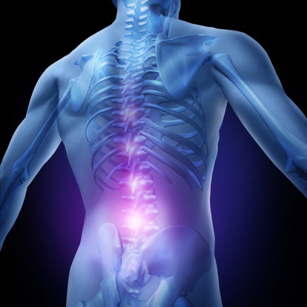 Agujetas en la espalda: conoce las causas de este dolor de espalda