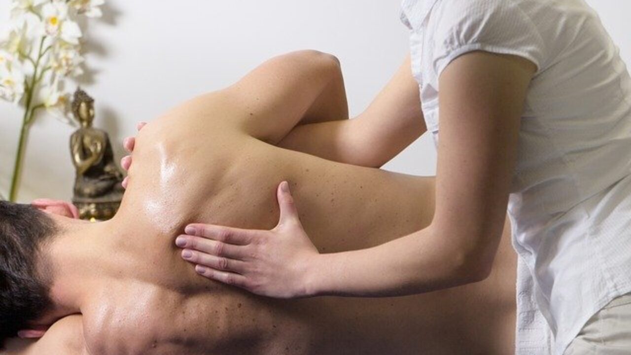 Cómo curar un catarro a través de masajes fisioterapeutas