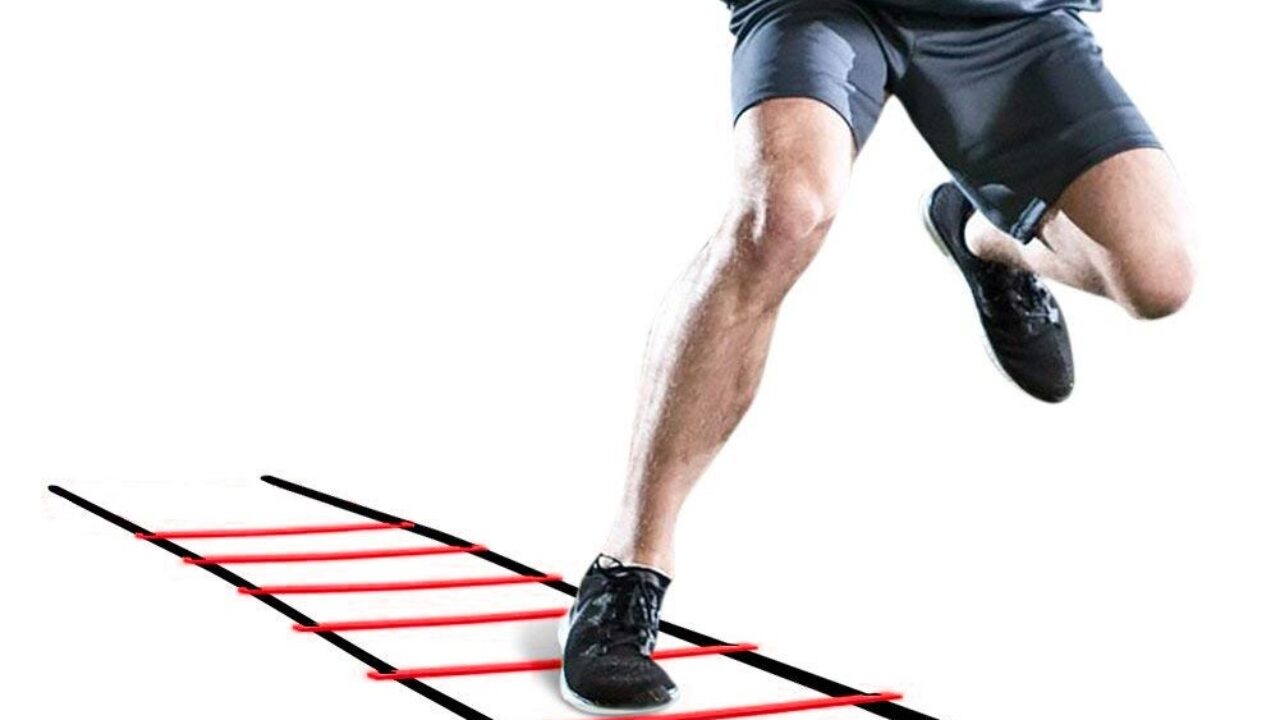 2 circuitos de ejercicios con gomas para mejorar la fuerza del corredor